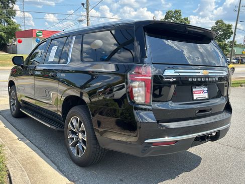 Used 2023 Chevrolet Suburban LS w/ Driver Alert Package RWD image 6