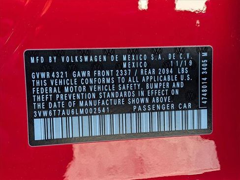 Used 2020 Volkswagen GTI SE image 16