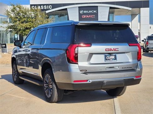 New 2026 GMC Yukon XL Elevation w/ LPO, Floor Liner Package image 5