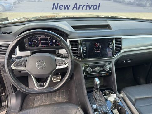 Used 2022 Volkswagen Atlas SEL Premium image 9