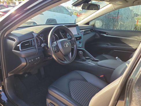 Used 2023 Toyota Camry SE FWD image 17