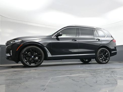 Used 2020 BMW X7 xDrive40i w/ Executive Package AWD/4WD image 32
