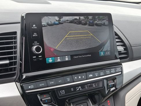 Certified 2025 Honda Odyssey EX-L image 19