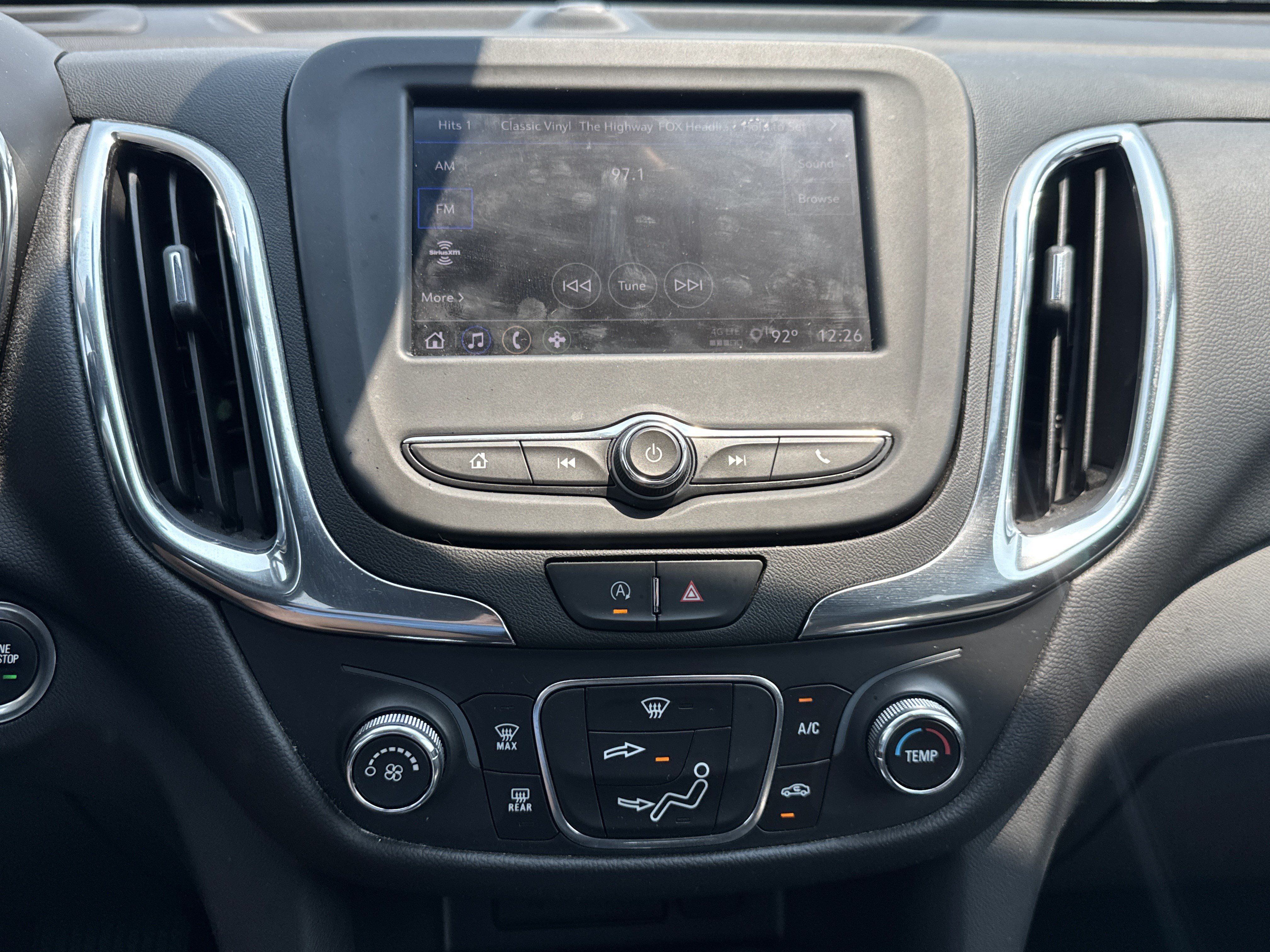 Used 2023 Chevrolet Equinox LT FWD image 19