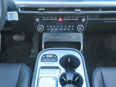 New 2026 Hyundai Ioniq 9 SEL AWD/4WD image 15