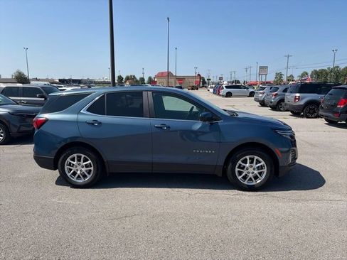 Used 2024 Chevrolet Equinox LT FWD image 7
