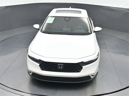 Certified 2024 Honda Accord EX image 28