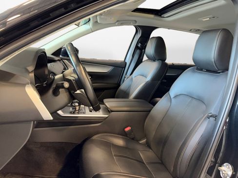 Certified 2024 MAZDA CX-90 3.3 Turbo w/ Preferred Plus AWD/4WD image 9