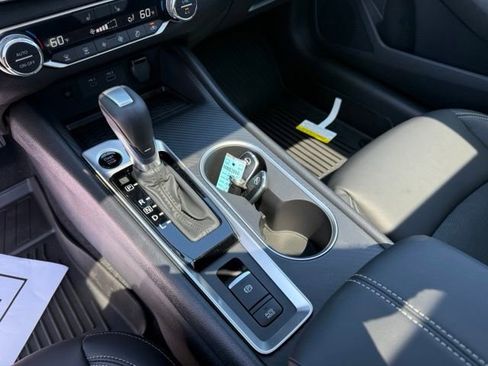New 2026 Nissan Altima 2.5 SV FWD image 17