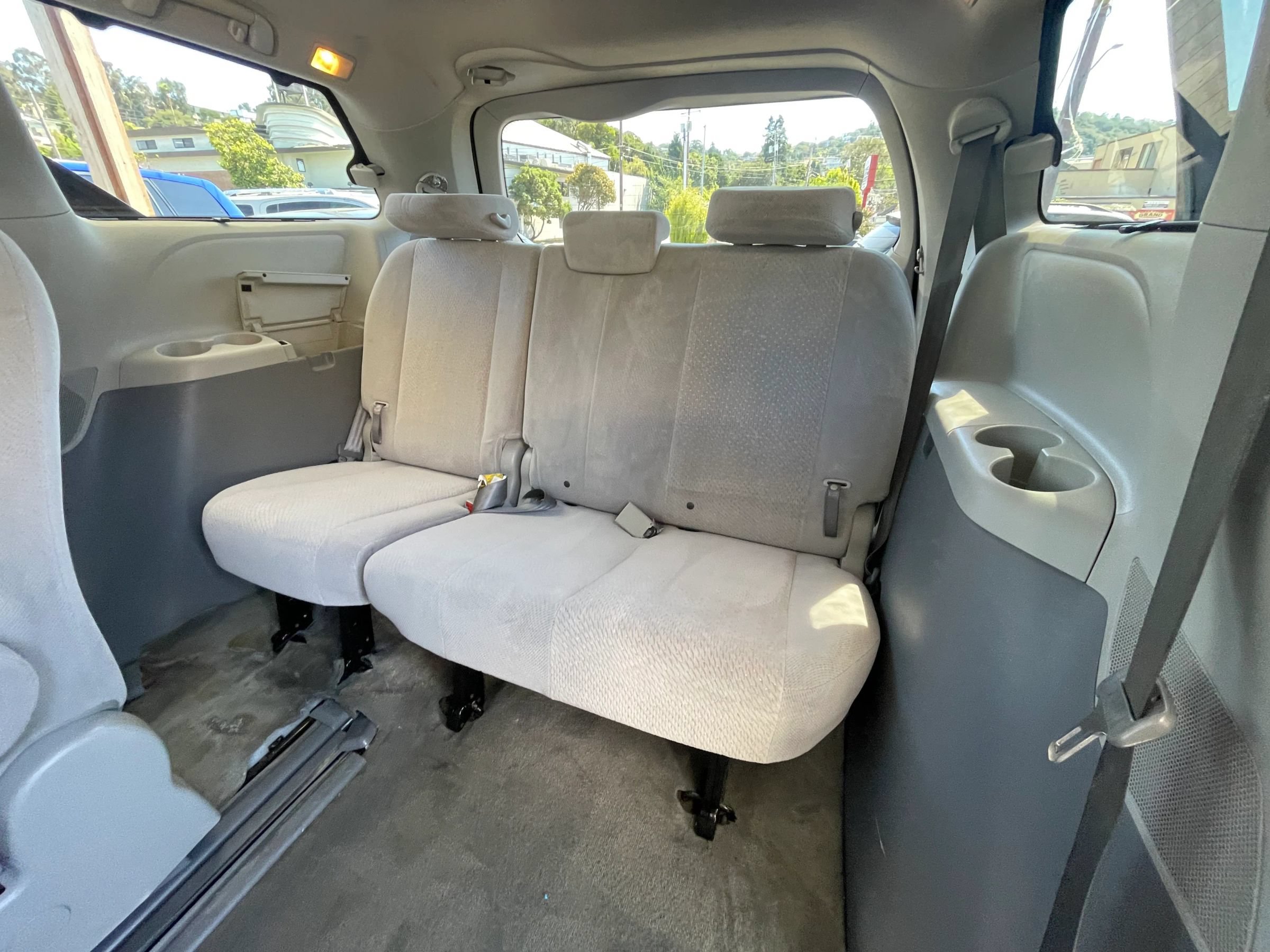 Used 2013 Toyota Sienna LE FWD image 15