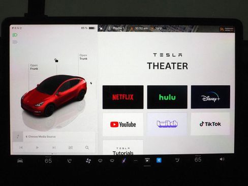 Used 2023 Tesla Model Y Performance image 36