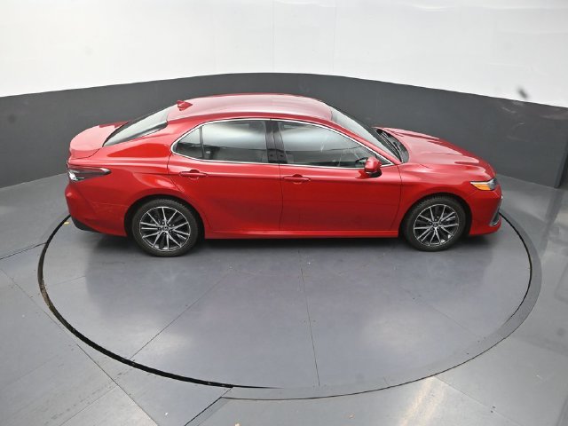 Used 2023 Toyota Camry XLE w/ Cold Weather Package FWD image 30