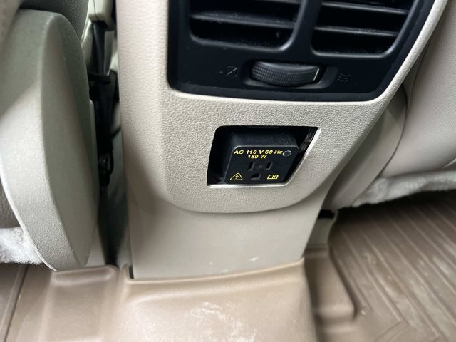 Used 2015 Ford Escape Titanium w/ Equipment Group 301A AWD/4WD image 15