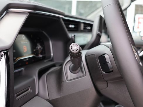 New 2025 GMC Sierra 2500 Denali w/ Denali Reserve Package image 13