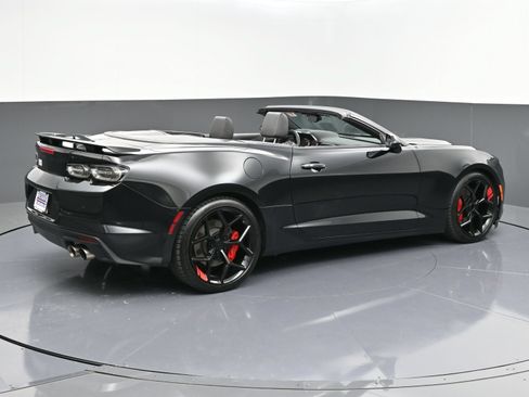 Used 2021 Chevrolet Camaro SS RWD image 7