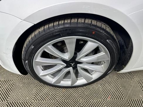 Used 2018 Tesla Model 3 Long Range image 10