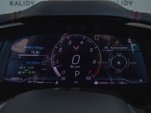 Used 2020 Chevrolet Corvette Stingray Preferred Cpe w/ 2LT Preferred Equipment Group RWD image 13