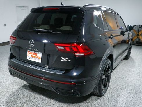 Used 2023 Volkswagen Tiguan SE R-Line FWD image 7