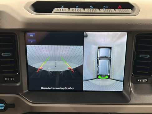Used 2024 Ford Bronco Wildtrak image 21
