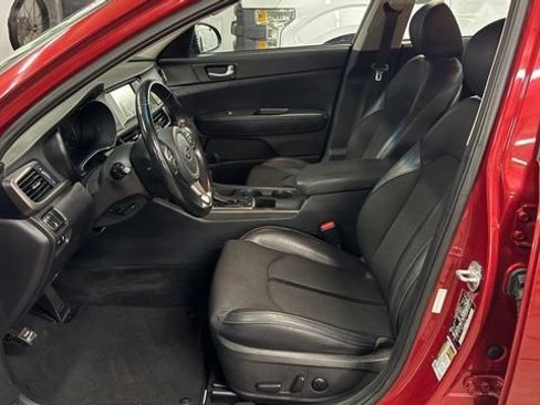 Used 2018 Kia Optima S FWD image 14
