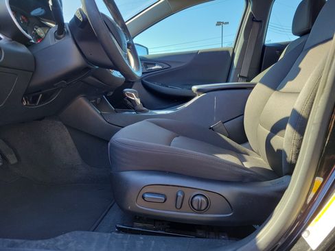 Used 2024 Chevrolet Malibu LT FWD image 16