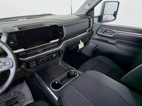 New 2026 Chevrolet Silverado 2500 LTZ image 26