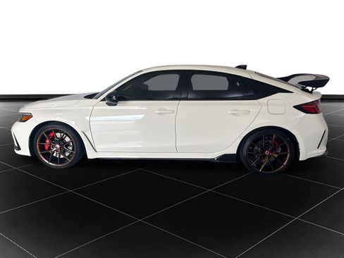 Used 2023 Honda Civic Type R image 2