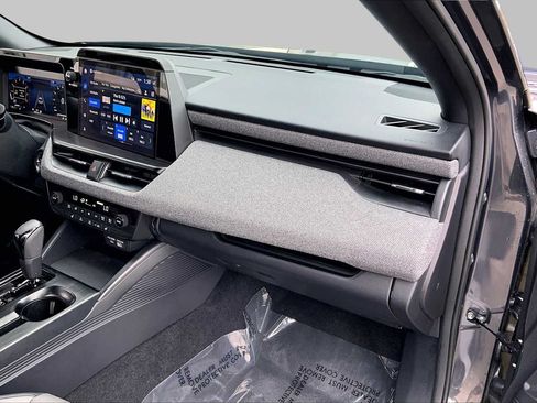 Certified 2026 Subaru Outback Premium AWD/4WD image 17