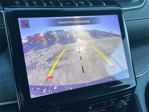 Certified 2023 Jeep Grand Cherokee Limited w/ Black Appearance Package image 25