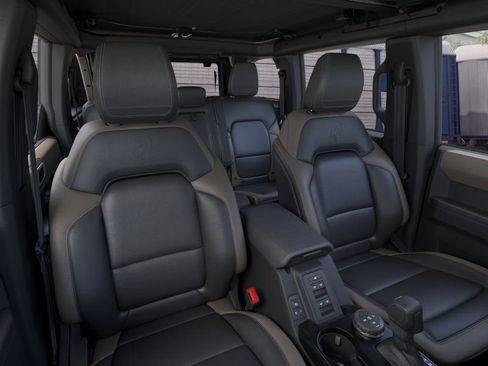 New 2026 Ford Bronco Big Bend w/ Black Diamond Package AWD/4WD image 10