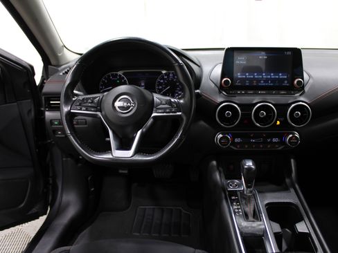 Used 2024 Nissan Sentra SR image 2