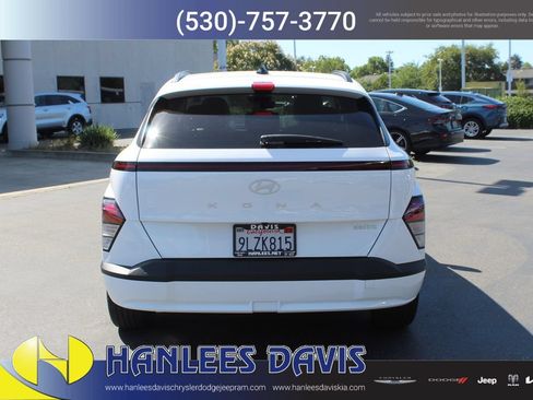 Used 2024 Hyundai Kona SEL FWD image 8