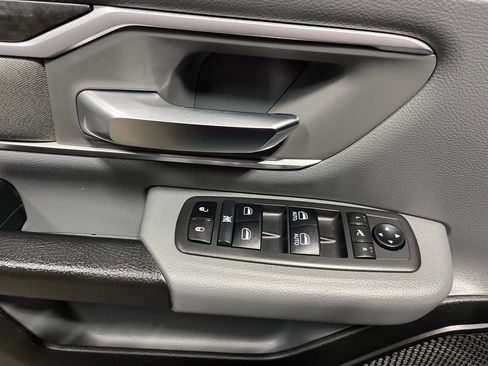 Used 2021 RAM 1500 Big Horn AWD/4WD image 17