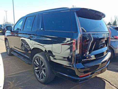 Used 2023 Cadillac Escalade Sport image 6