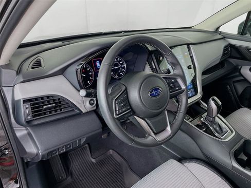 Used 2025 Subaru Outback Premium image 12