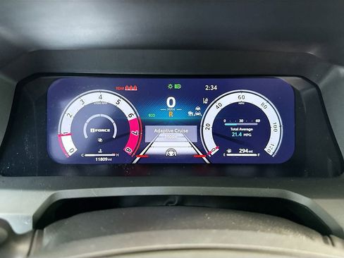 Used 2025 Toyota Tacoma TRD Sport AWD/4WD image 34