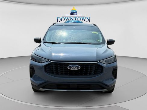 Used 2025 Ford Escape Active w/ Tech Pack #1 AWD/4WD image 8