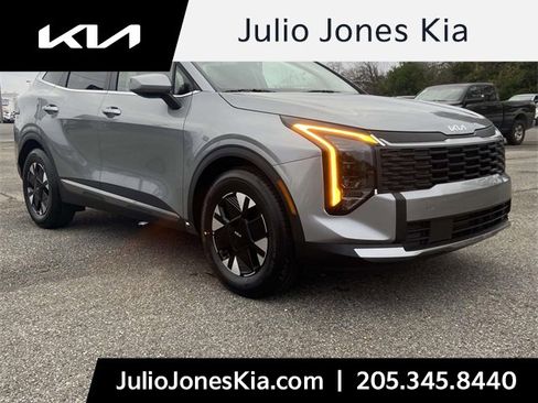 New 2026 Kia Sportage LX image 1