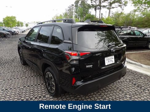 Used 2025 Subaru Forester Premium w/ Convenience Package #2 AWD/4WD image 9