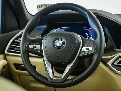 Certified 2022 BMW X5 sDrive40i w/ Premium Package image 13