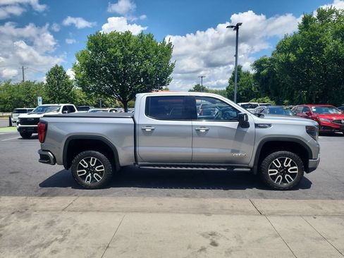 Certified 2023 GMC Sierra 1500 AT4 w/ AT4 Premium Package AWD/4WD image 9