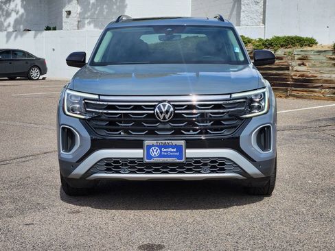 Certified 2025 Volkswagen Atlas Peak Edition SE image 2