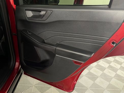 Used 2025 Ford Escape Active image 28