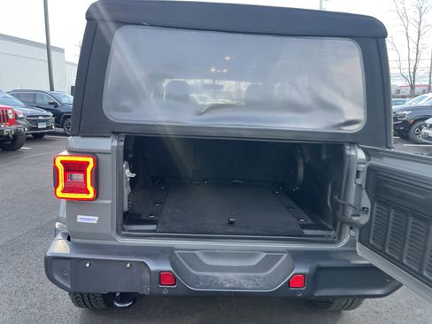 Certified 2020 Jeep Wrangler Unlimited Sahara image 24