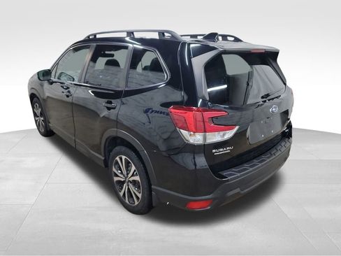 Used 2022 Subaru Forester Limited image 5