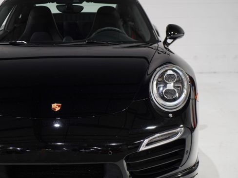 Used 2014 Porsche 911 Turbo S AWD/4WD image 28