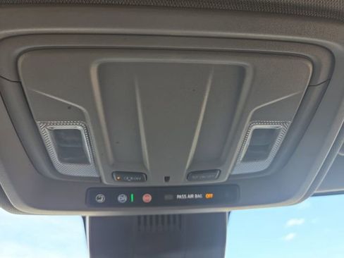 Used 2022 Chevrolet Silverado 1500 LT image 27