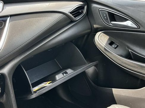 Used 2021 Buick Encore GX Preferred w/ Cold Weather Comfort Package FWD image 31