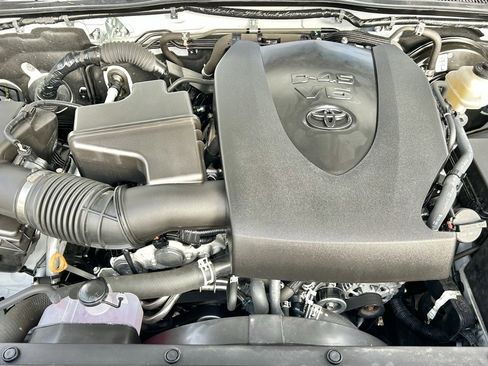 Certified 2023 Toyota Tacoma SR5 w/ Technology Package image 23