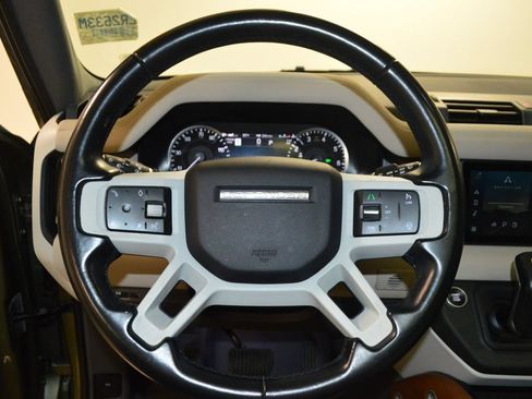 Used 2023 Land Rover Defender 110 SE AWD/4WD image 20